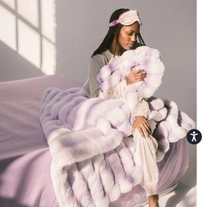 Grande Extreme Ultra Cloud Lilac Breeze
Blanket